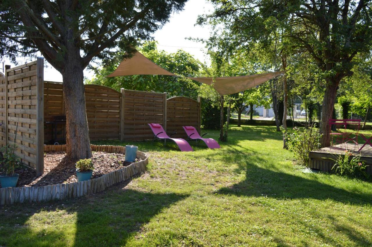 Au Coeur Du Bien-Etre, Chalet Avec Piscine Chauffee Et Couverte, Spa, Sauna, Massages Monteaux Eksteriør billede